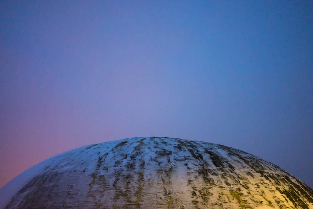 A domed building